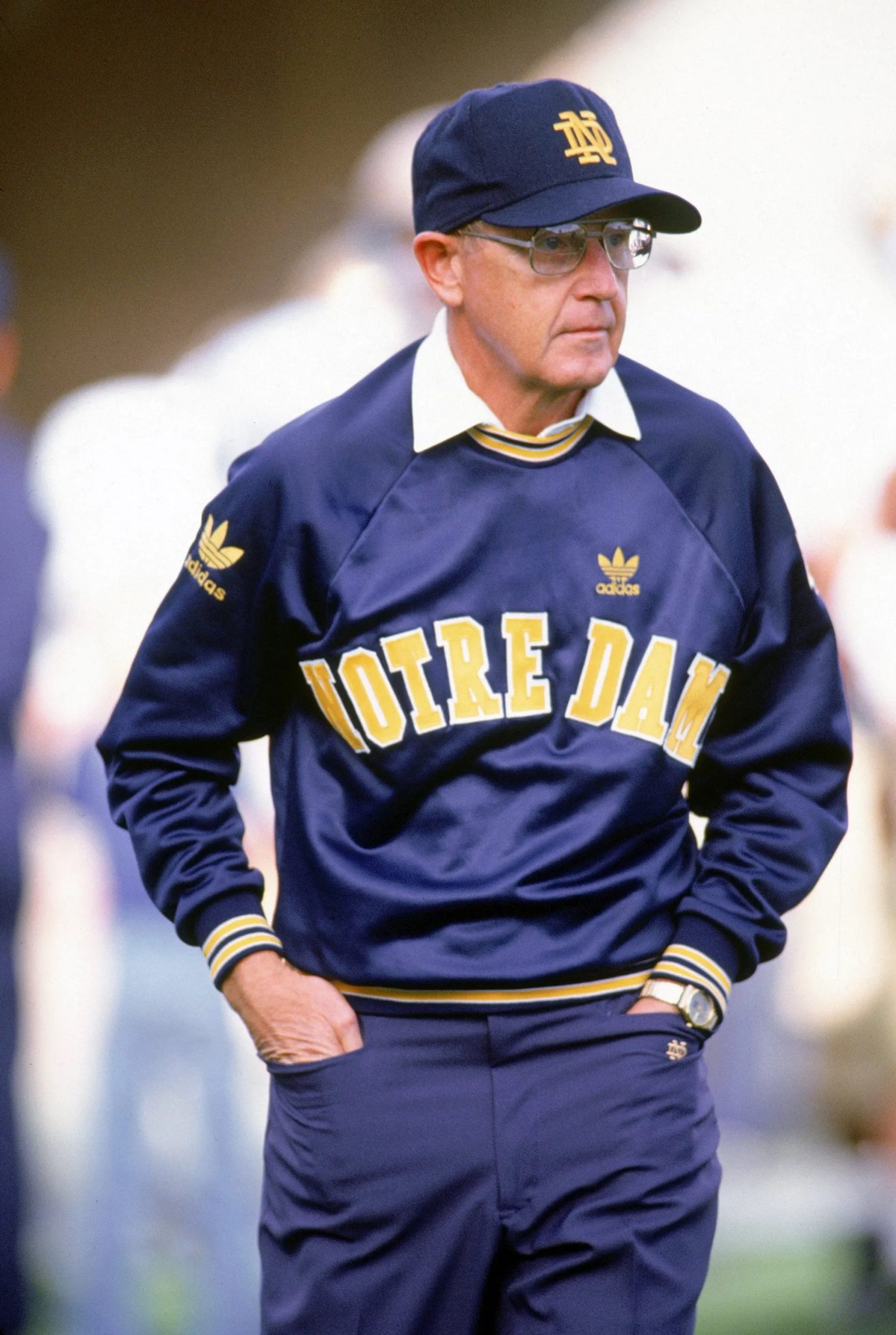 Lou Holtz – فوتبالیست سابق آمریکایی، مربی و تحلیل‌گر